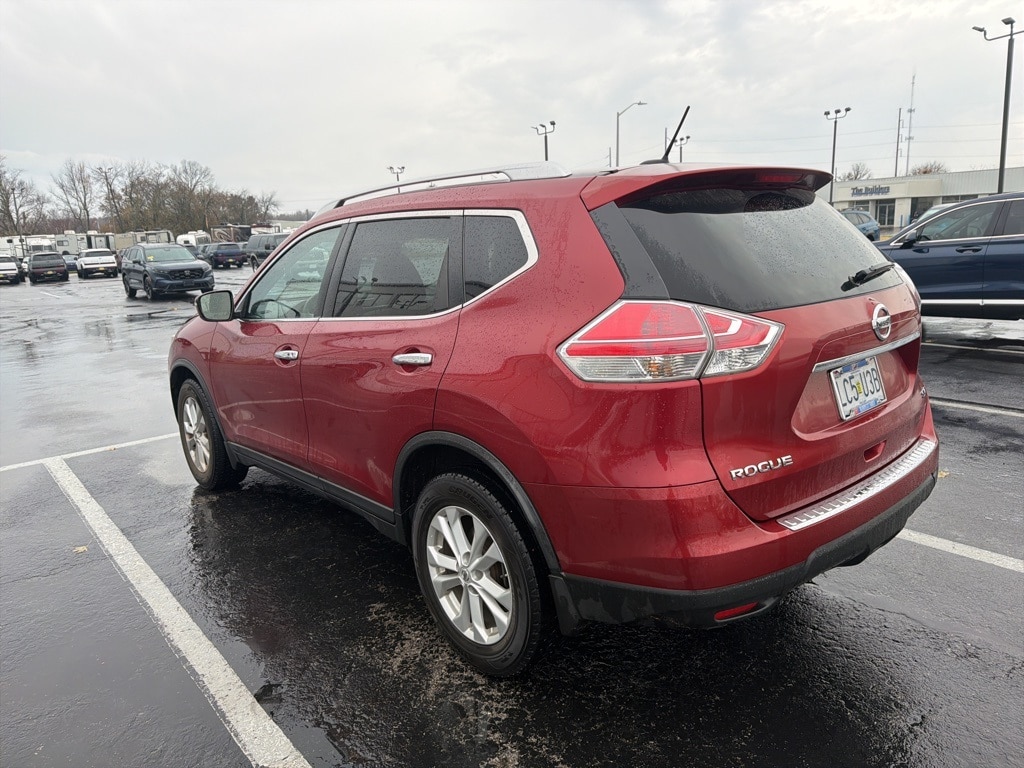 Used 2016 Nissan Rogue SV SUV