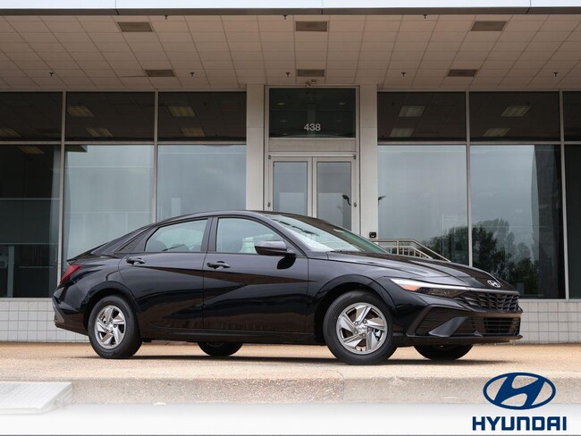 2026 Hyundai Elantra SE Sedan