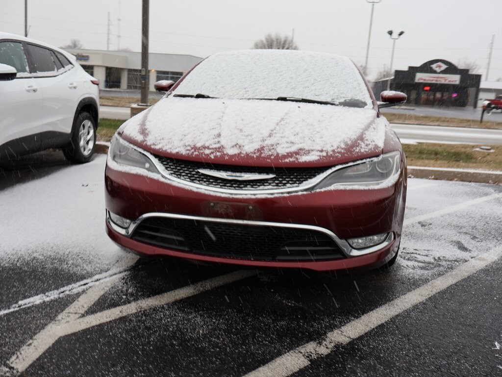 2015 Chrysler 200 C photo 2