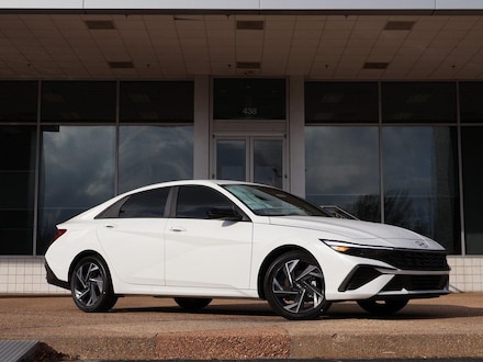 2025 Hyundai Elantra SEL Sport Sedan