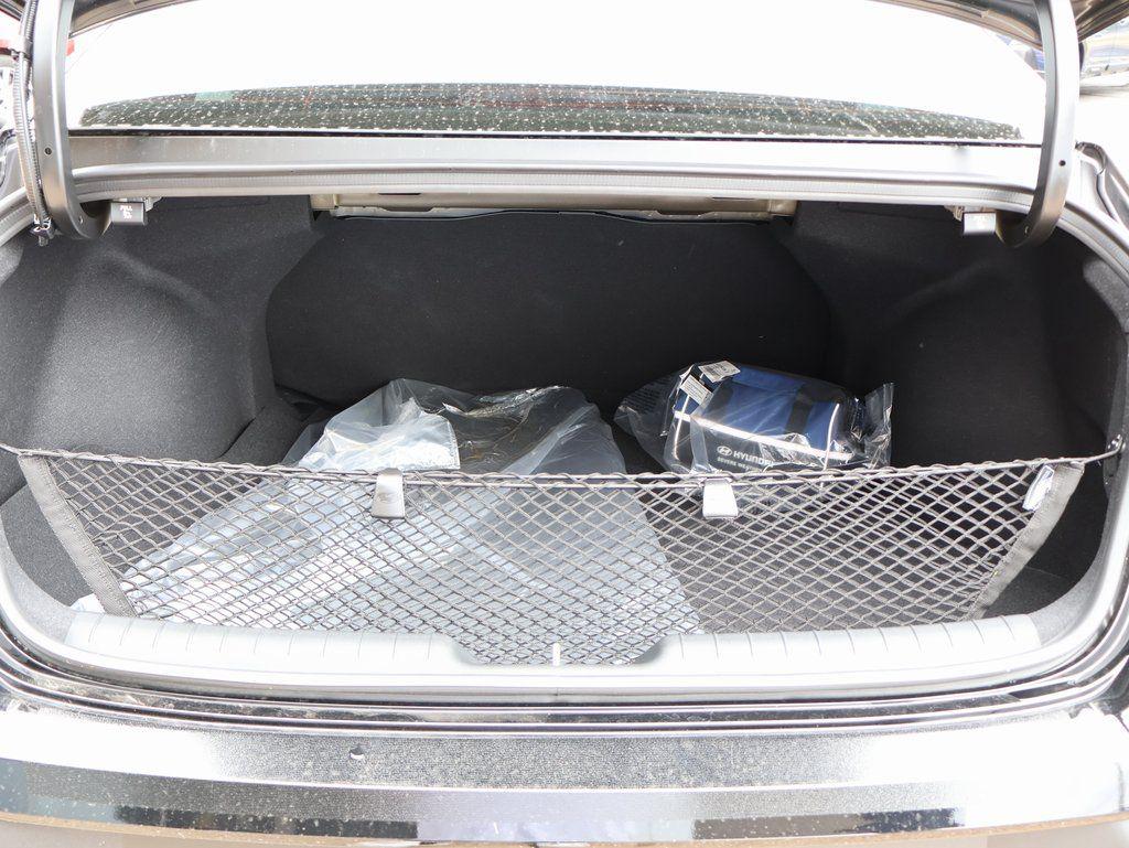 2025 Hyundai Elantra SEL - Photo 15