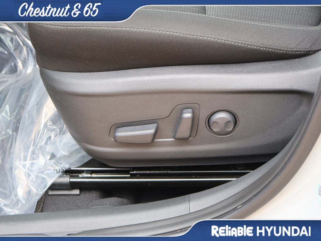 2023 Hyundai Kona SEL - Photo 24