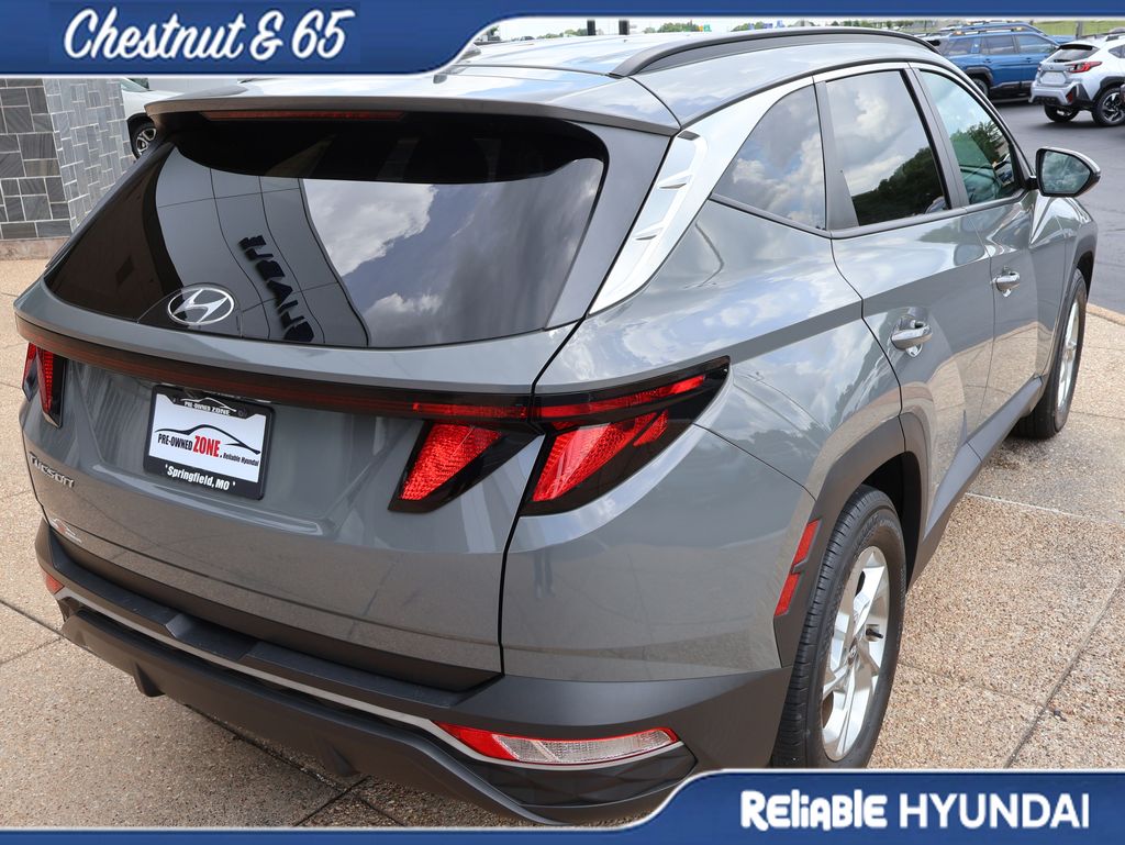 Used 2024 Hampton Gray Hyundai SEL image 6