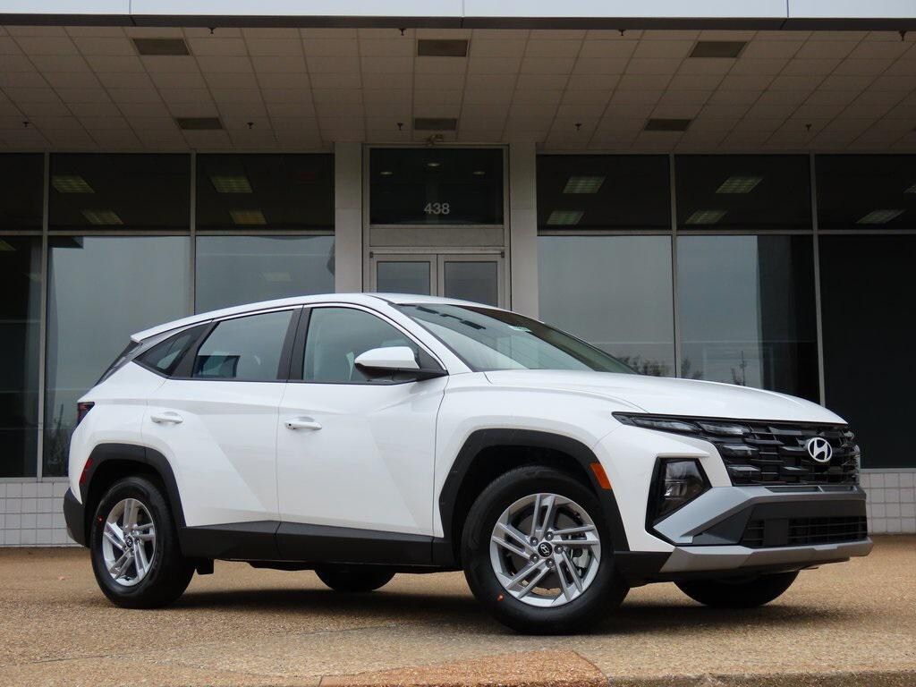 New 2025 Hyundai Tucson SE FWD SUV