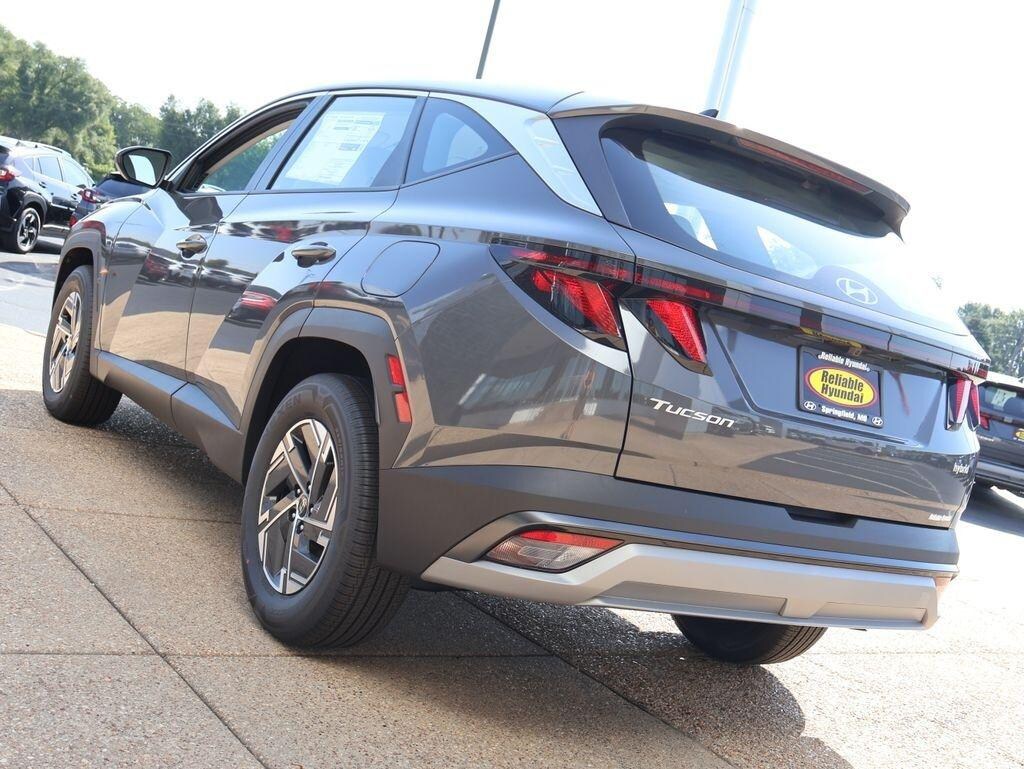 New 2026 Hyundai Tucson Hybrid SE SUV