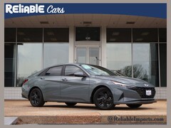 2022 Hyundai Elantra SEL Sedan