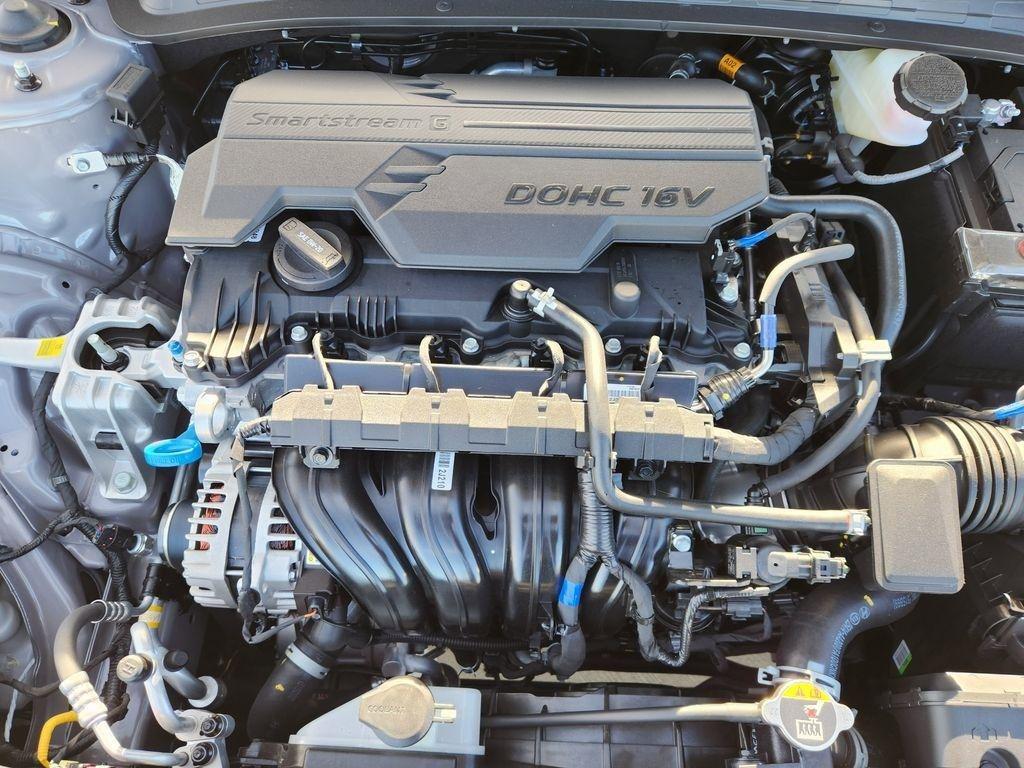 2026 Hyundai Elantra Limited - Photo 10
