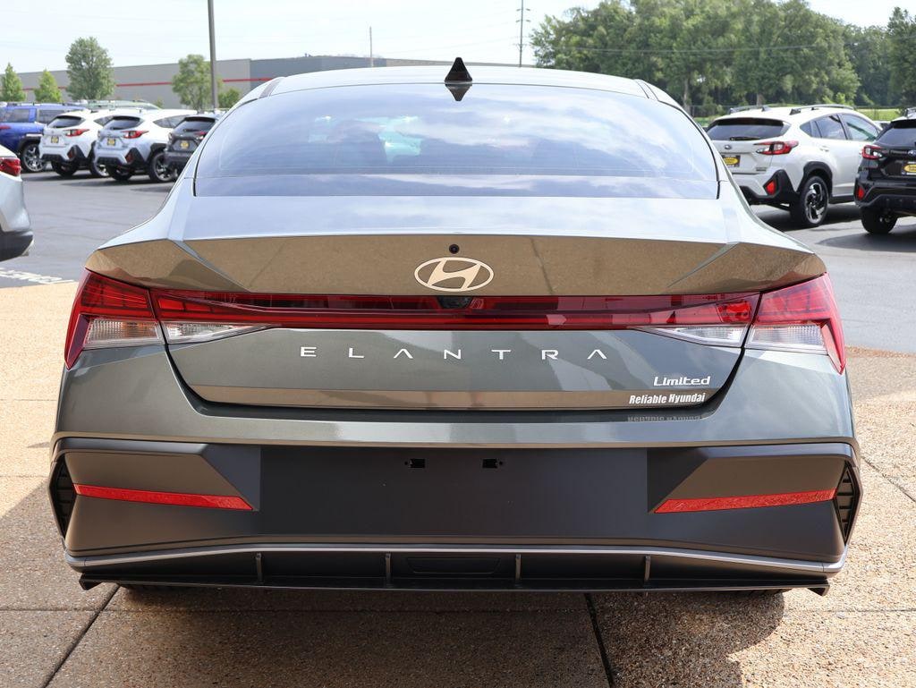 New 2026 Hyundai Elantra Limited Sedan
