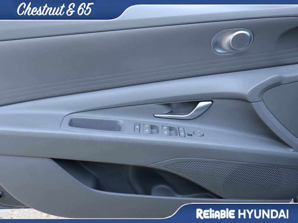 2024 Hyundai Elantra SE - Photo 20