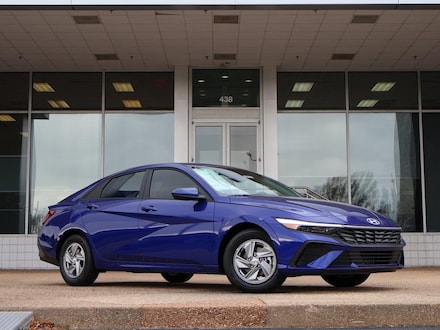 2025 Hyundai Elantra SE Sedan