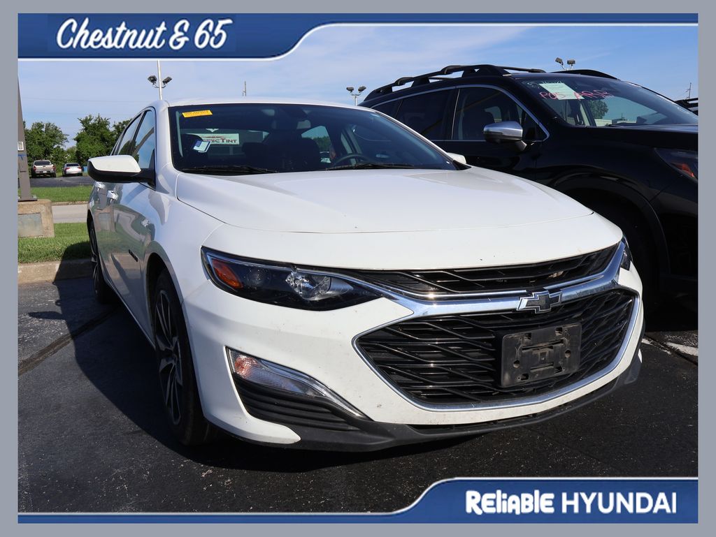 2021 Chevrolet Malibu RS's photo