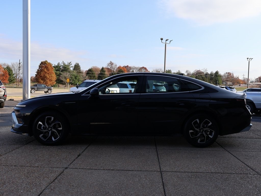 Certified 2025 Hyundai Sonata SEL Sedan