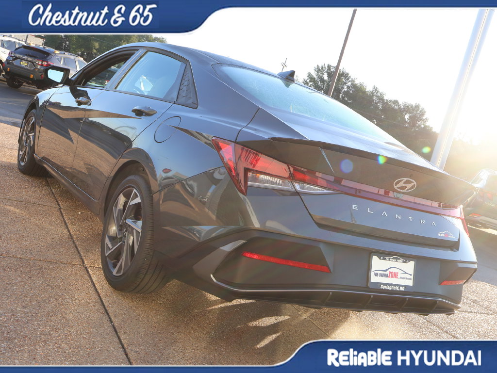 Used 2025 Hyundai Elantra SEL Sport Sedan