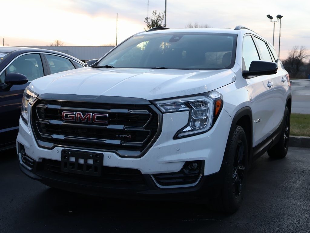 2022 GMC Terrain AT4's photo