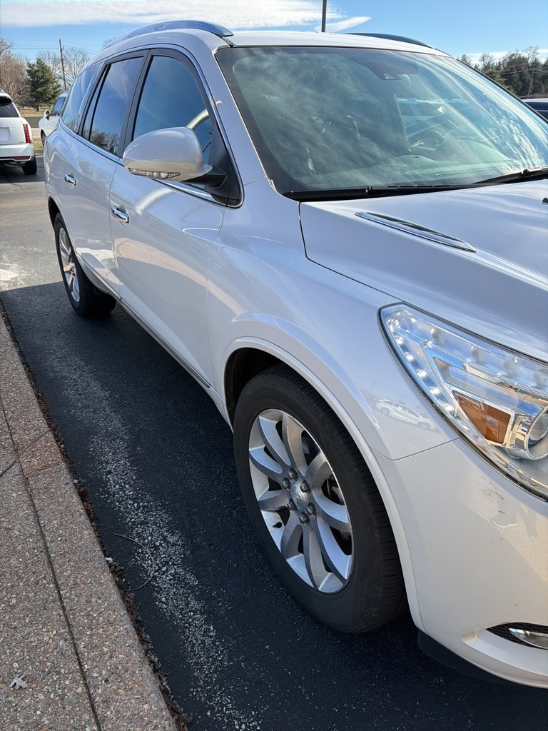 2016 Buick Enclave Premium's photo