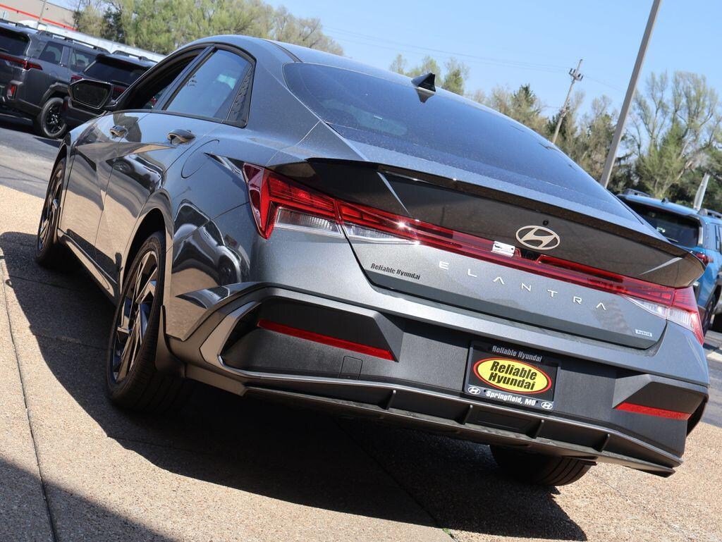 New 2026 Hyundai Elantra Hybrid SEL Sport Sedan