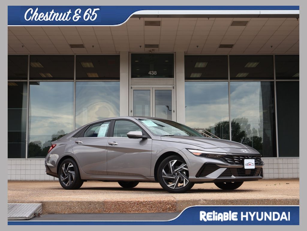 2024 Hyundai Elantra 2.0 Limited IVT's photo
