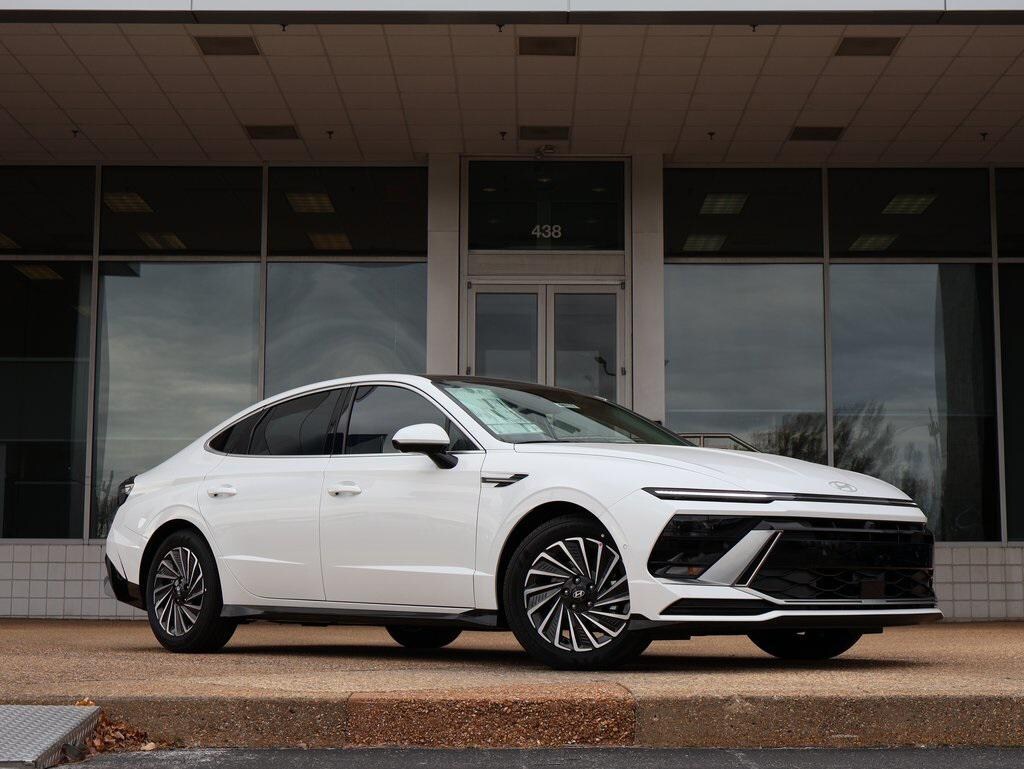 New 2026 Hyundai Sonata Hybrid Limited Sedan
