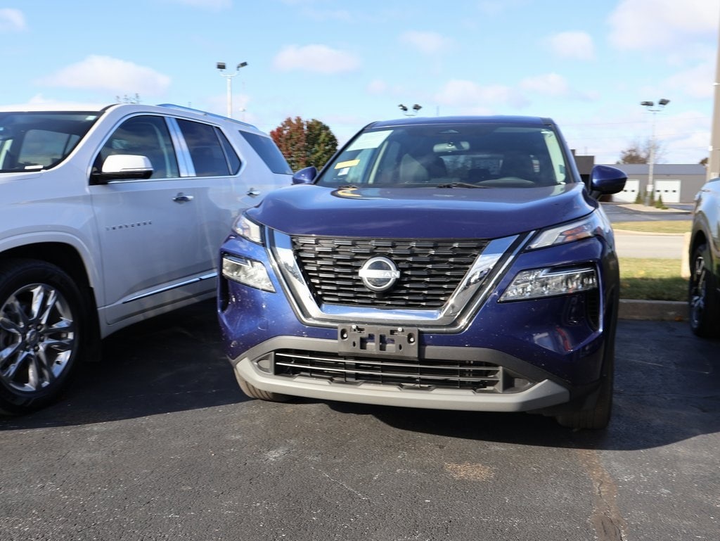 Used 2022 Nissan Rogue SV SUV
