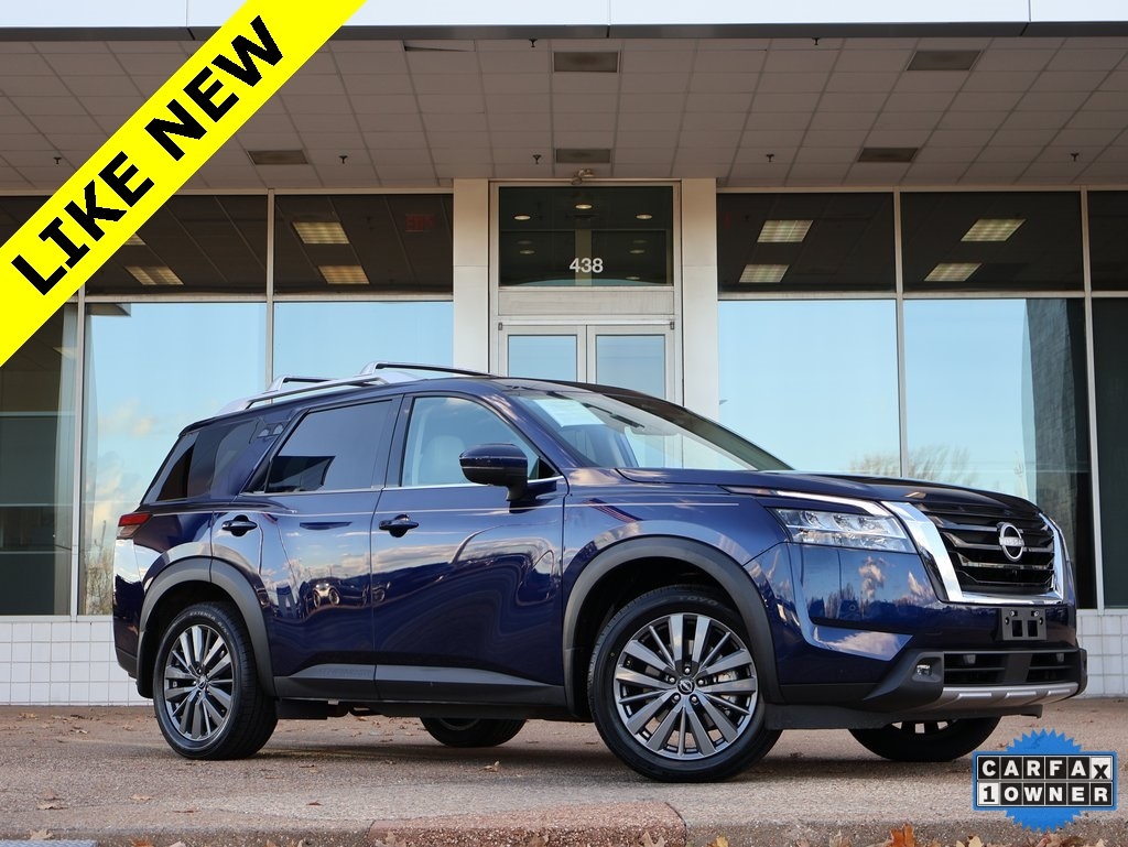 2024 Nissan Pathfinder SL