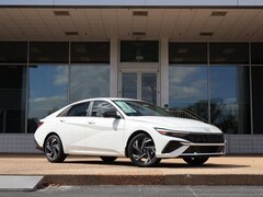 2025 Hyundai Elantra SEL Sport Sedan