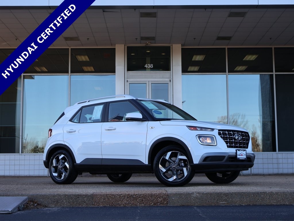 2022 Hyundai Venue SEL's photo