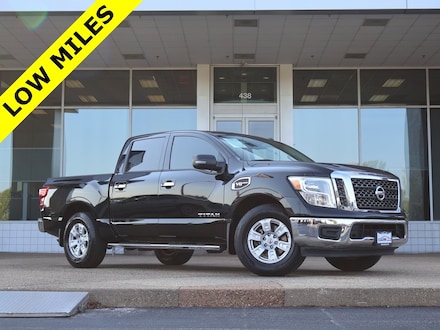 2017 Nissan Titan SV Truck Crew Cab