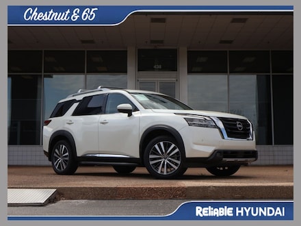 2022 Nissan Pathfinder Platinum SUV