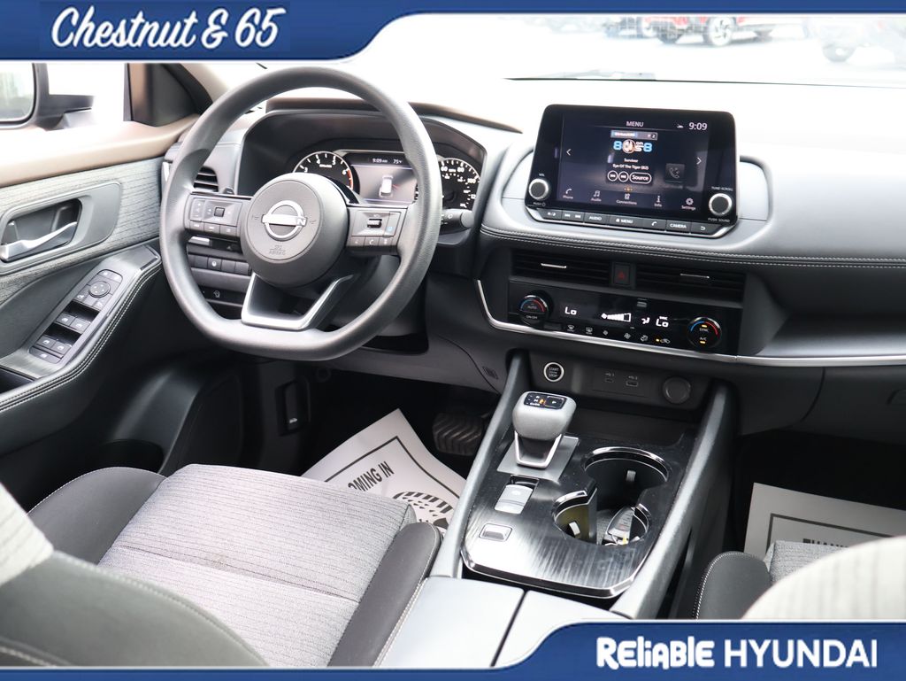 Used 2023 Brilliant Silver Nissan SV image 13