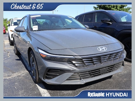 2024 Hyundai Elantra SEL Sedan