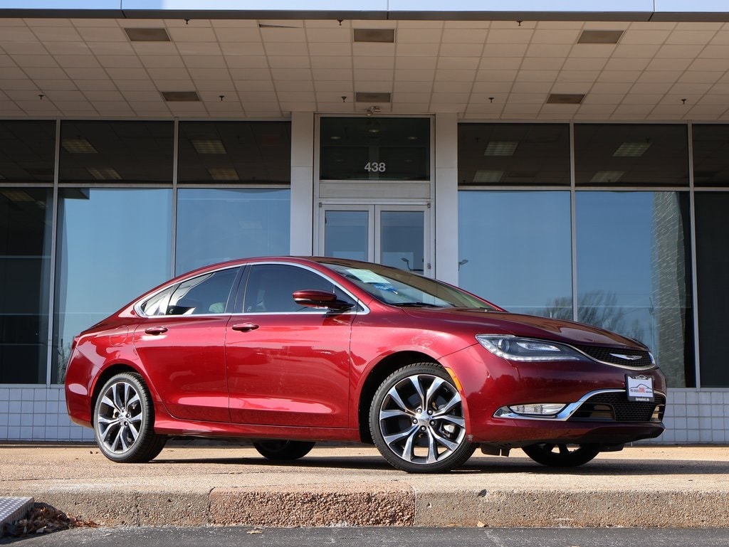 2015 Chrysler 200 C's photo