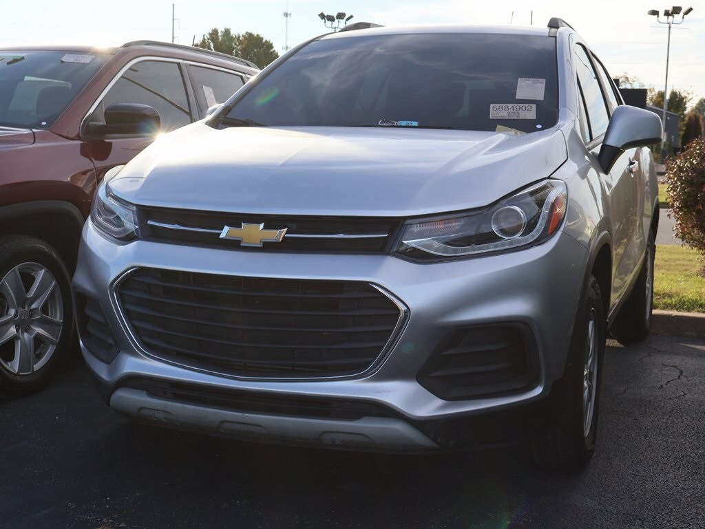 2022 Chevrolet Suburban Z71 photo 2