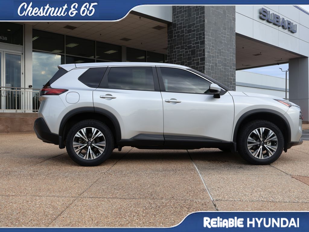 Used 2023 Brilliant Silver Nissan SV image 7