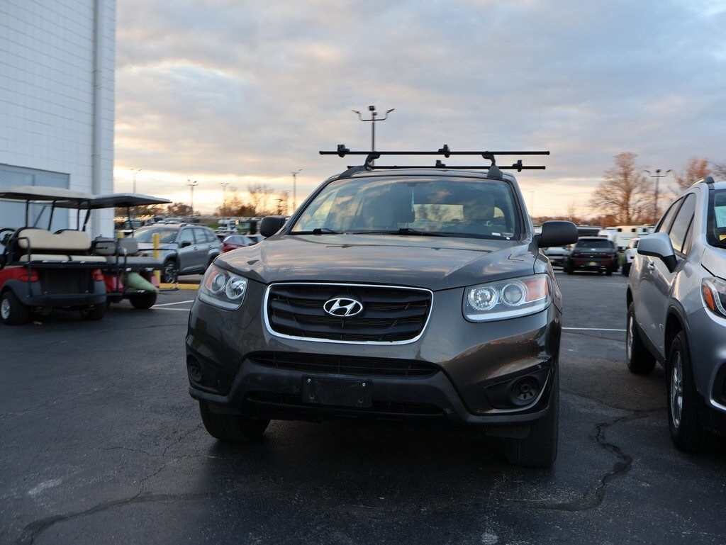 2012 Hyundai Santa Fe GLS photo 2