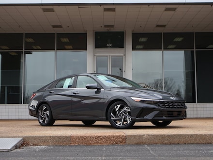 2024 Hyundai Elantra SEL Sedan