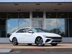 2025 Hyundai Elantra Limited Sedan