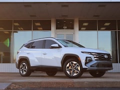 2026 Hyundai Tucson Hybrid SEL SUV