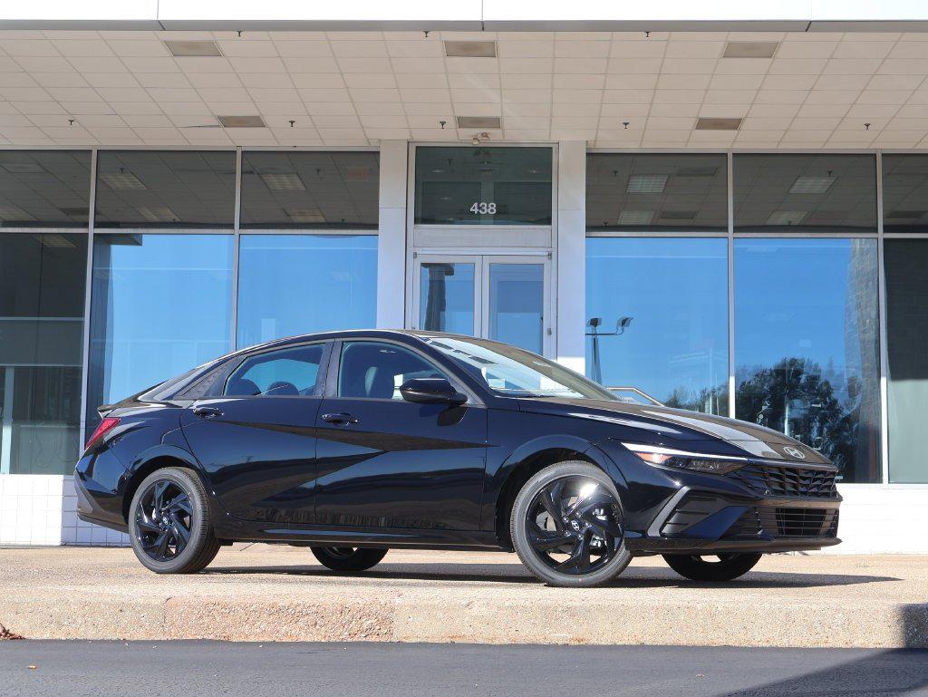 New 2026 Hyundai Elantra SEL Sport Plus Sedan