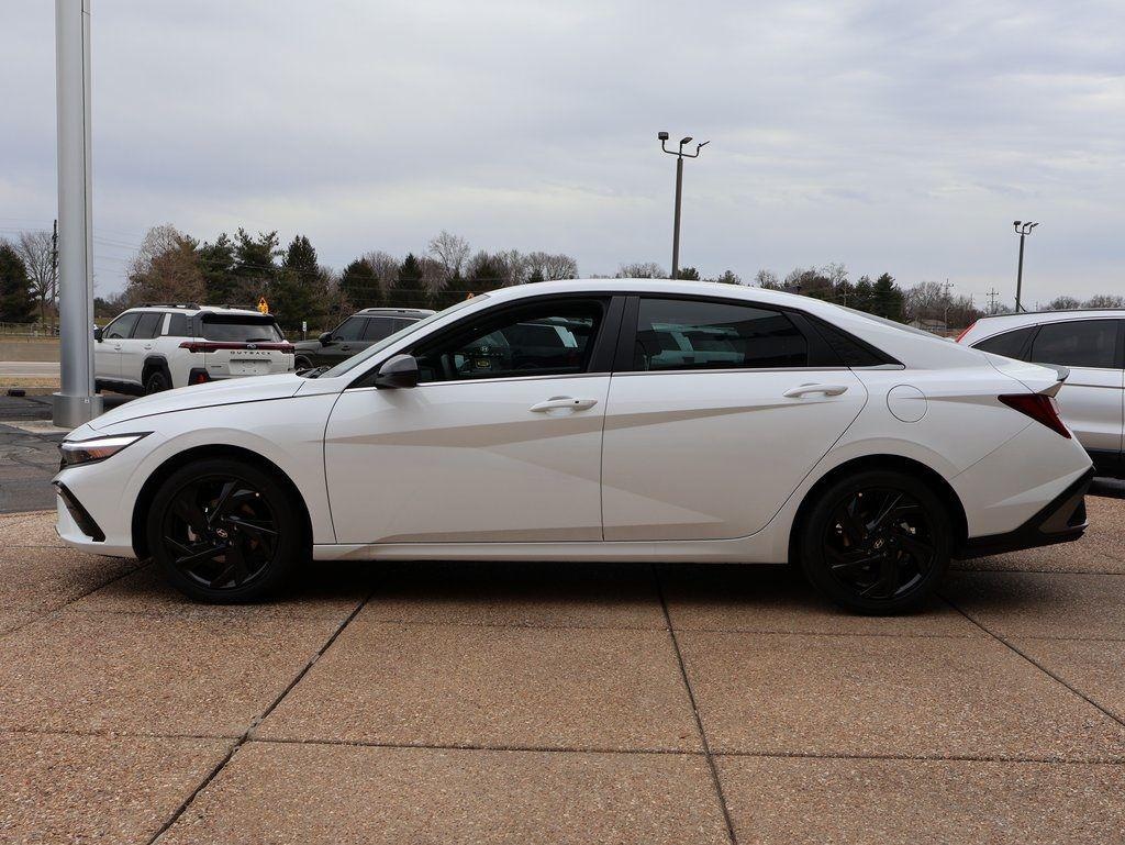 New 2026 Hyundai Elantra SEL Sport Premium Sedan