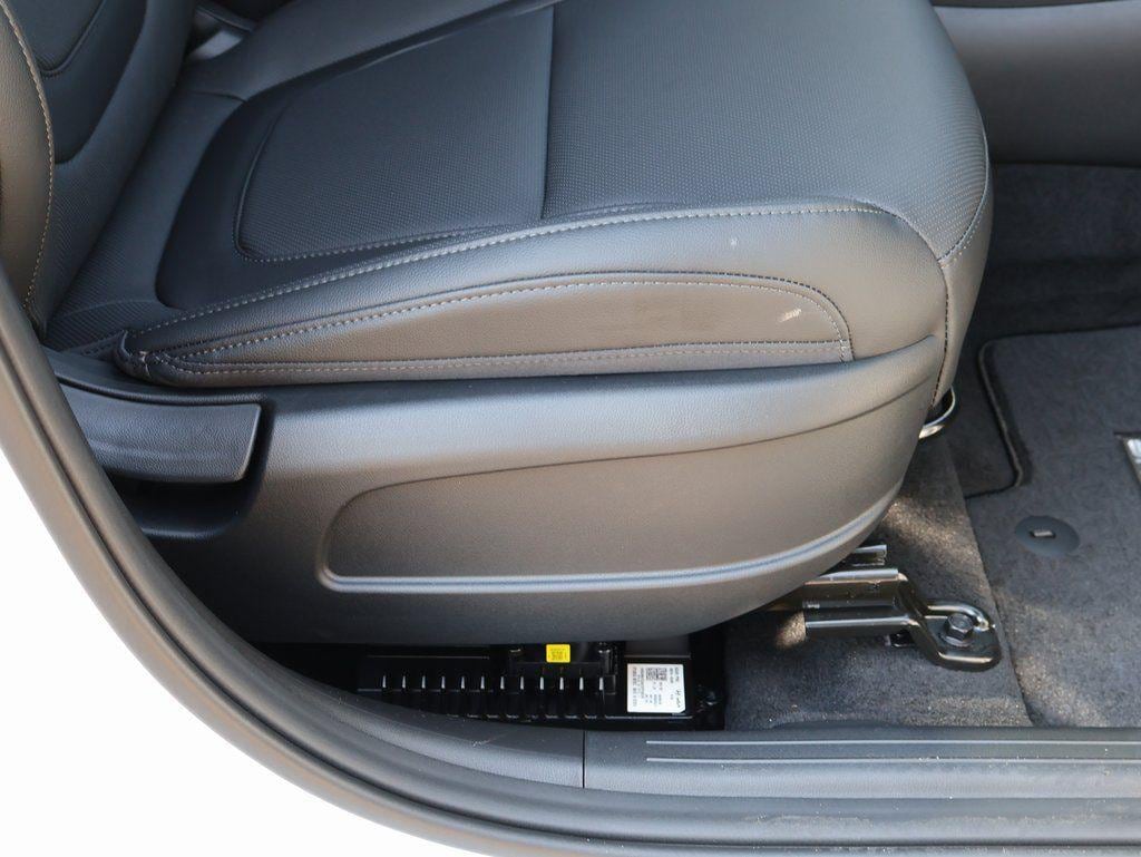 2026 Hyundai Santa Cruz XRT - Photo 11