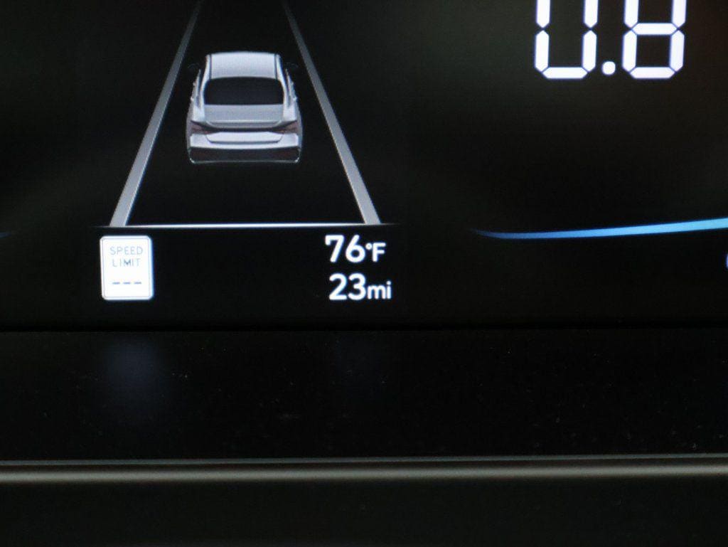 2025 Hyundai Elantra SEL - Photo 30