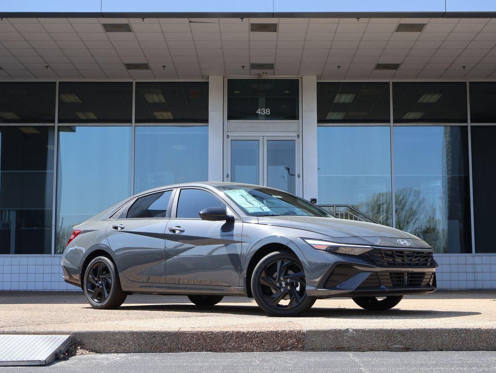 New 2026 Hyundai Elantra Hybrid SEL Sport Sedan