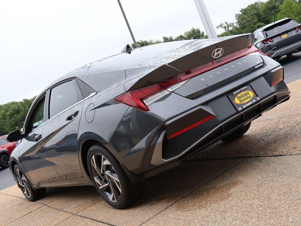 New 2026 Hyundai Elantra Limited Sedan