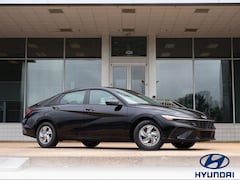 2026 Hyundai Elantra SE Sedan