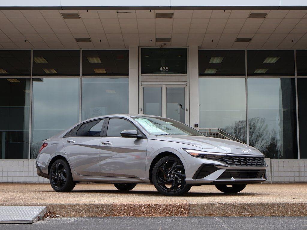 New 2026 Hyundai Elantra SEL Sport Sedan