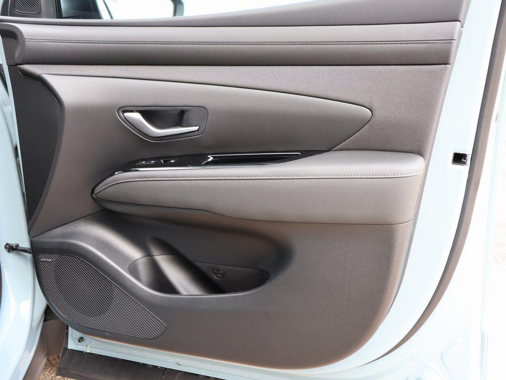 2026 Hyundai Santa Cruz Limited - Photo 9