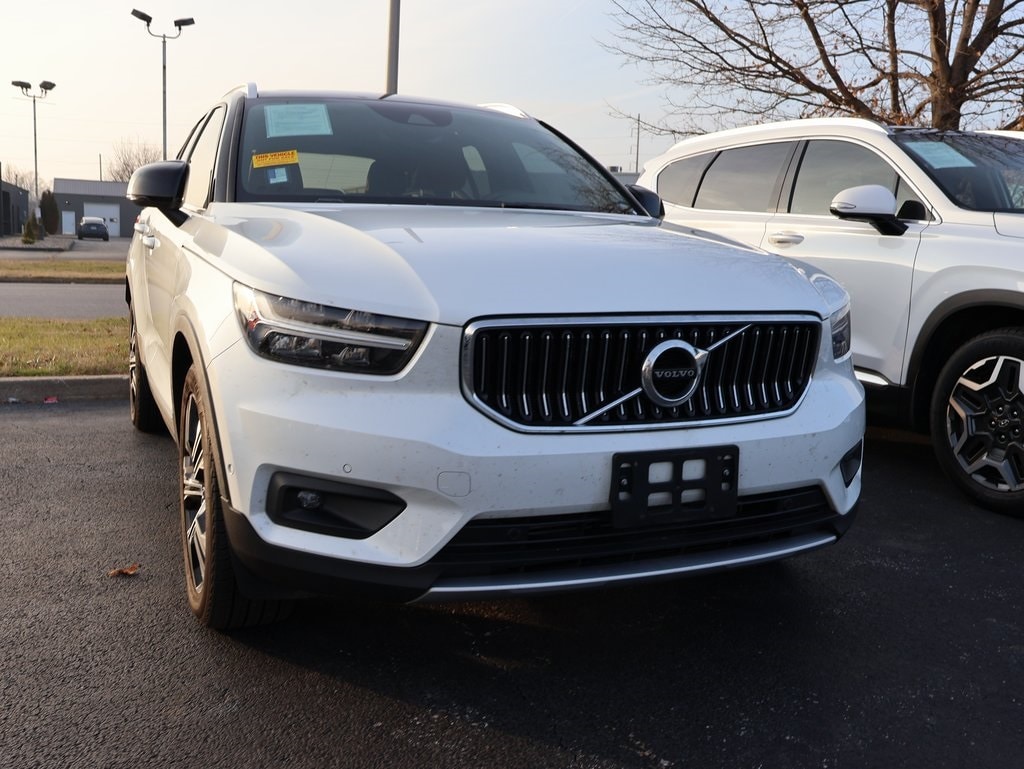Used 2019 Volvo XC40 T5 Inscription SUV