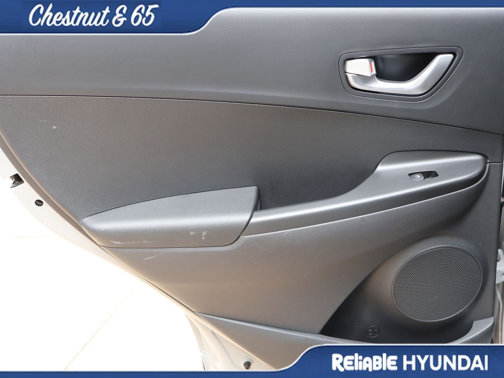 2023 Hyundai Kona SEL - Photo 17