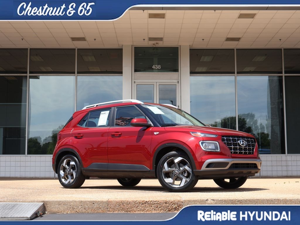 Used 2023 Hyundai Venue SEL SUV