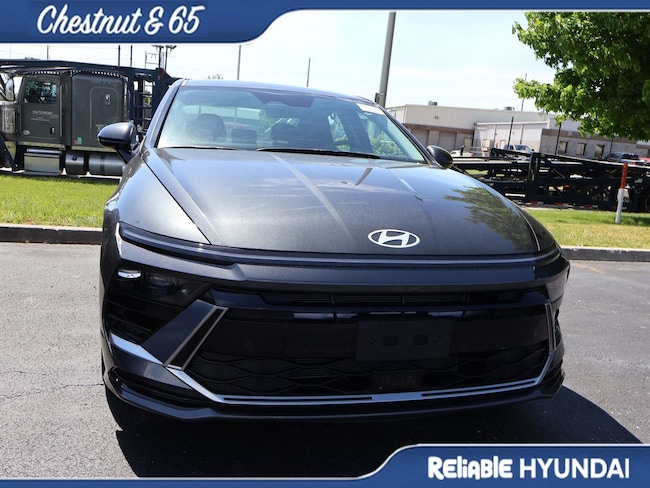 2025 Hyundai Sonata SEL Sedan